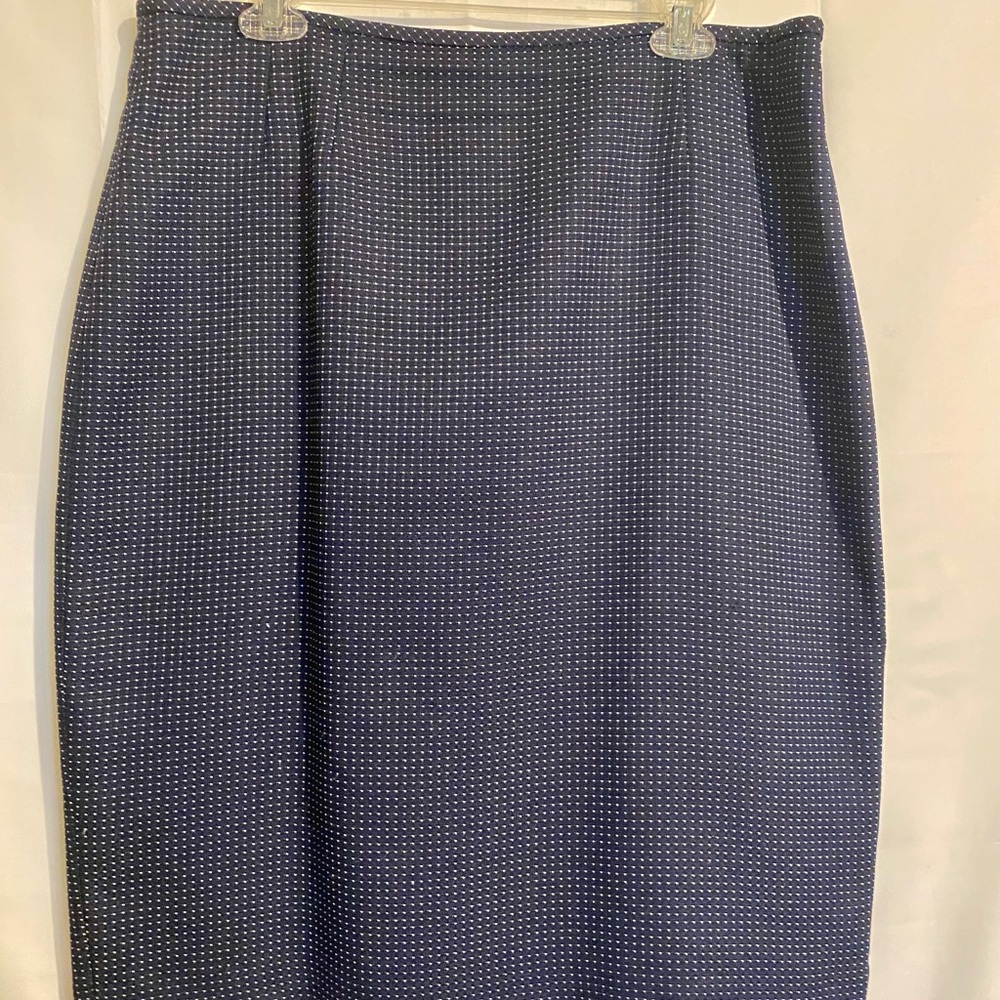 Kasper Women's 2-Piece Blue with White Polka Dots Skirt Suit Set Size 14 Midi - Picture 4 of 16